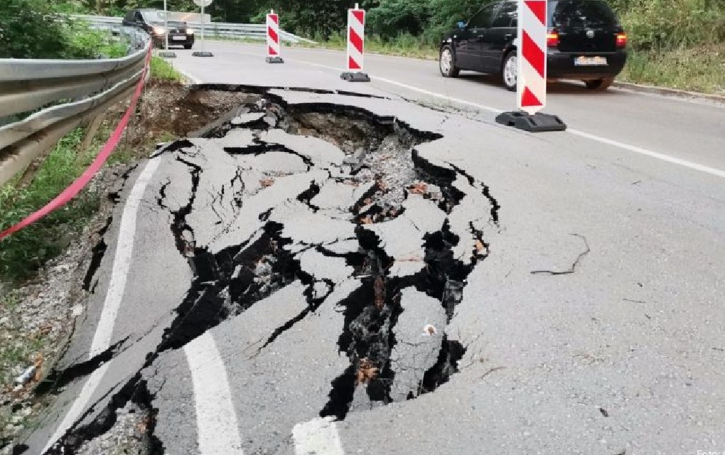 Upozorenje za građane: Vodotoci rijeka visoki, aktivno nekoliko klizišta