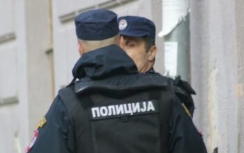 Policija pronašla arsenal oružja