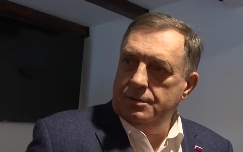 Dodik: Nogiraćemo Šmita, već je na dnevnom redu Bundestaga