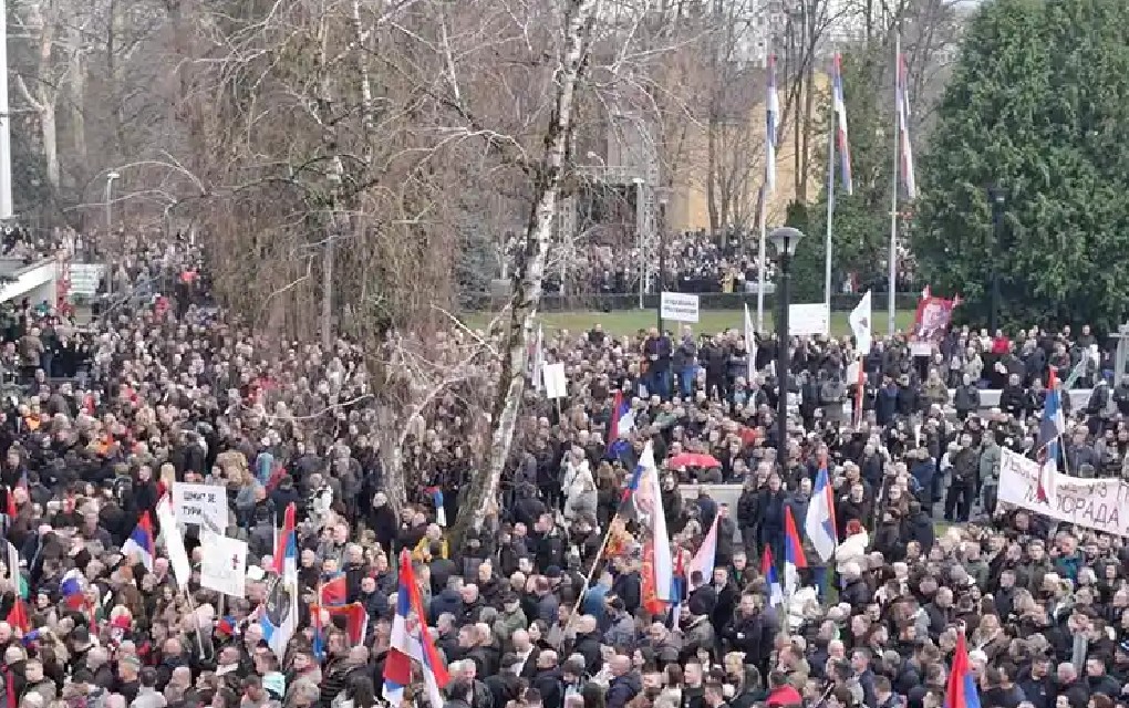 “Jedan od najmasovnijih skupova, prisutno više od 25.000 ljudi“