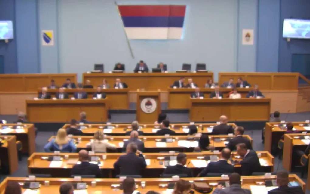 Povučen Zakon o zaštiti ustavnog uređenja Republike Srpske