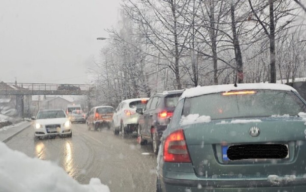 Gužve u saobraćaju: Sudar u banjalučkom naselju