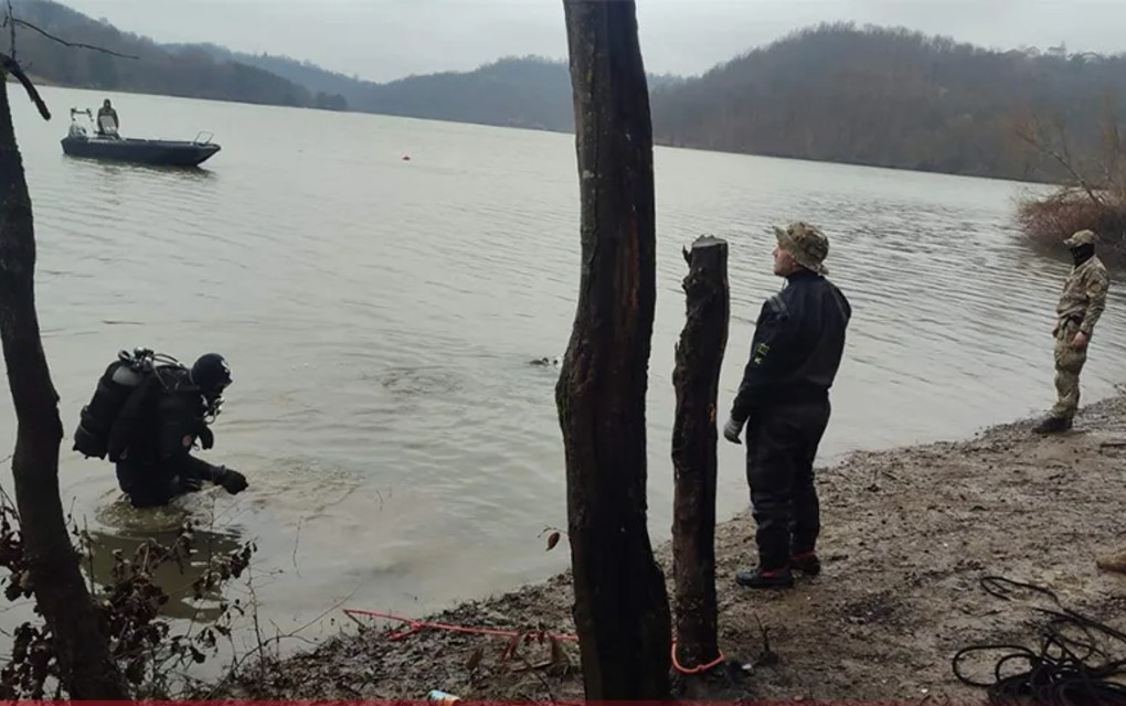 U Kalesiji danas proglašen Dan žalosti: Potraga za Emirom Selimovićem (38) koji je UDAVIO SINA (13) I SUPRUGU (37) još traje