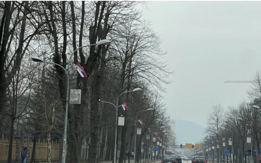 Banjaluka okićena zastava pred Sretenje – Praznik Srbije i Republike Srpske