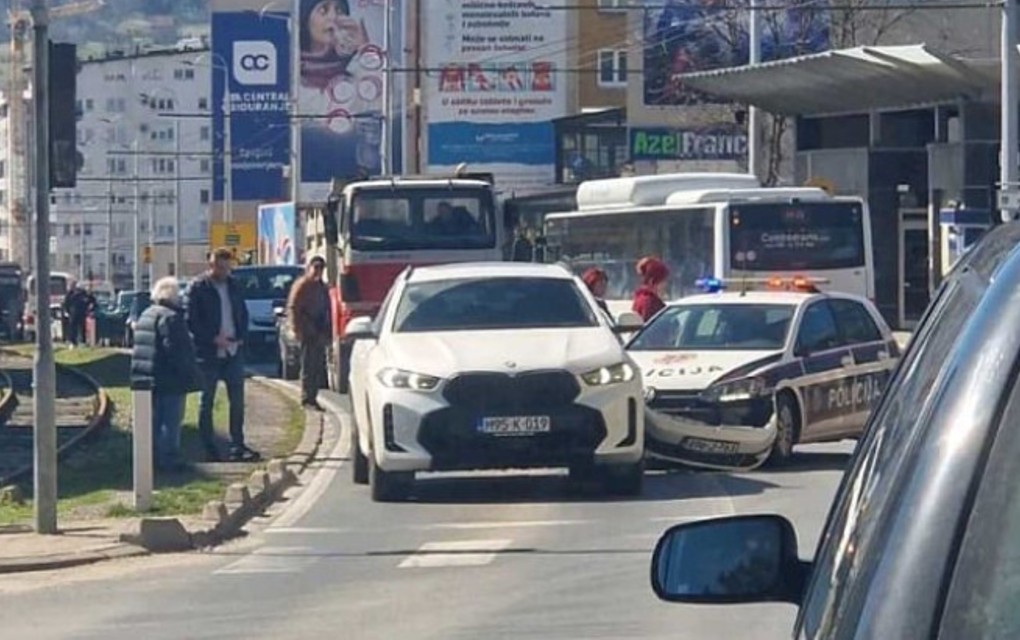 Bježao od policije pa udario u drugu patrolu