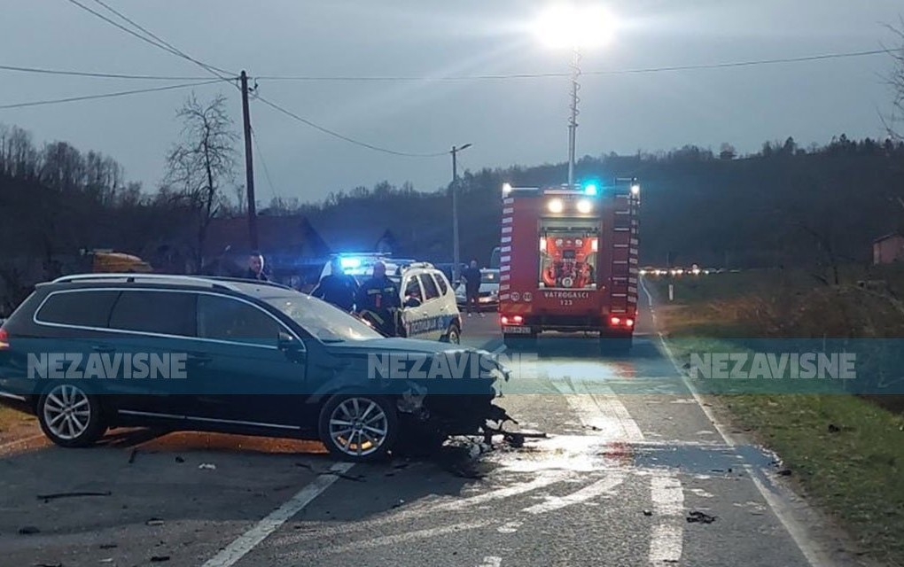 Žestok sudar kod Kotor Varoša: Više povrijeđenih, intervenisali vatrogasci