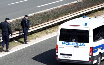 Preminuo mladić koga je hrvatska policija jutros pronašla na ulici