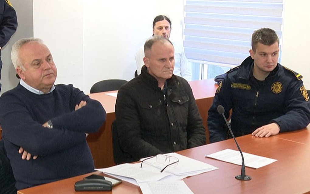 Trostruki ubica iz Sanskog Mosta se neće se braniti sa slobode