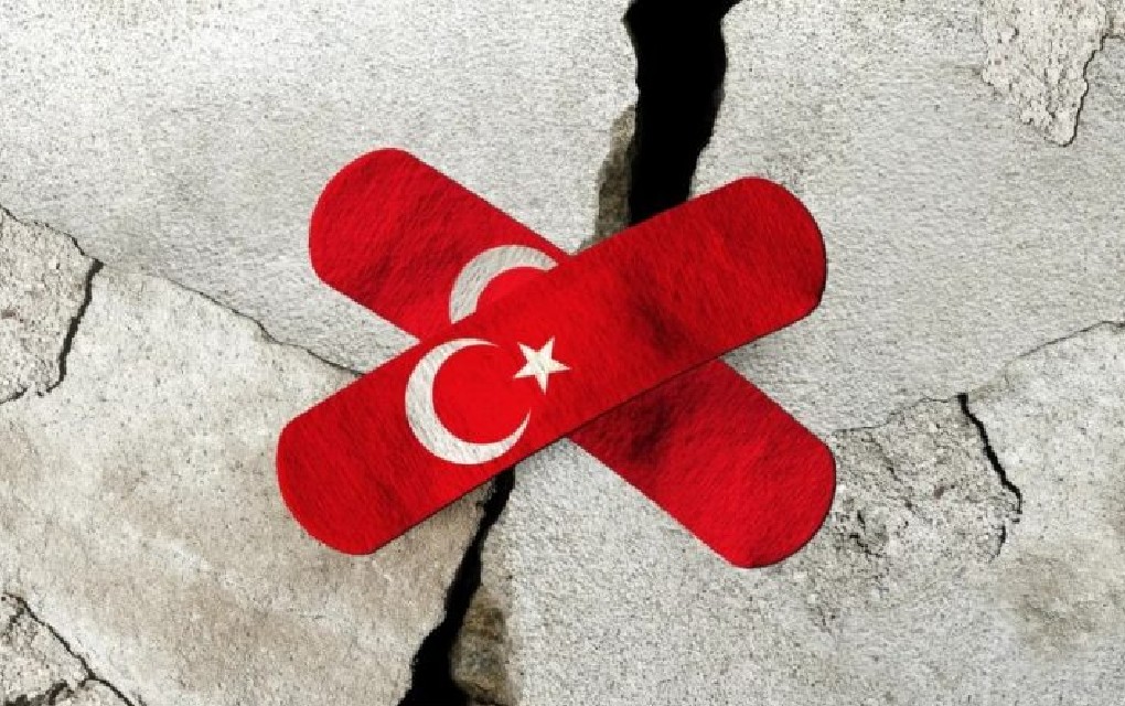 Snažan zemljotres u Turskoj: Tresle se zgrade u Istanbulu