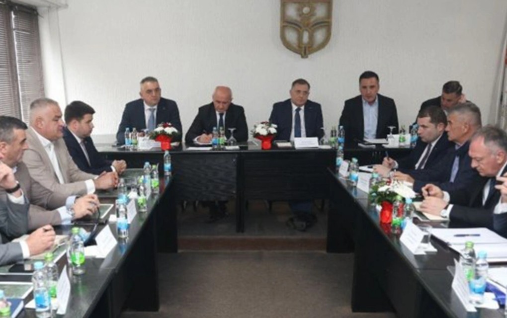 Dodik: Izgradnja 48 kilometara magistralnog gasovoda trebalo bi koštati oko 74 miliona KM