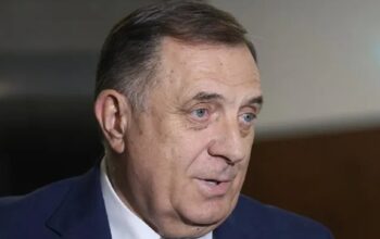 ''Ko ne zna istoriju - osuđen je da je prekraja