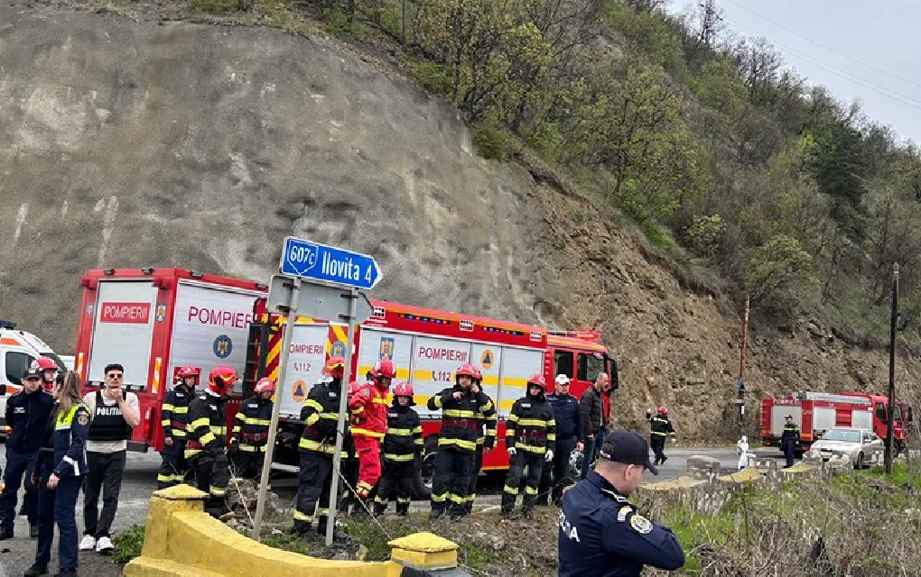 Minibus upao u Dunav nakon sudara: Objavljeni snimci sa lica mjesta