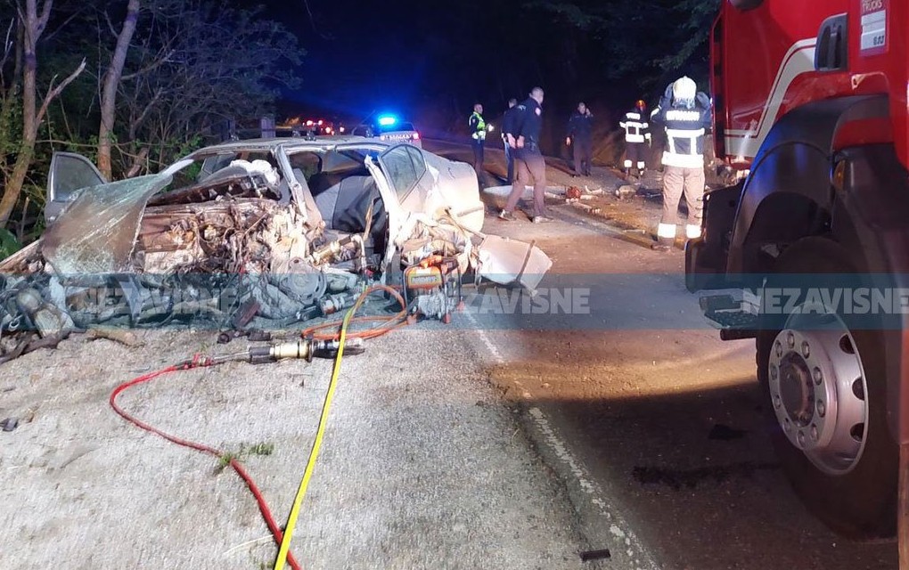 JOŠ JEDNA TEŠKA NESREĆA! Na putu Kotor Varoš – Čelinac poginuo maloljetnik, dvoje povrijeđenih