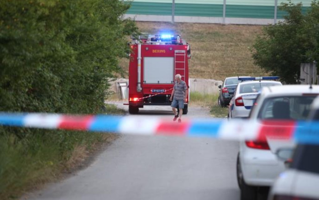 POGINULI DEDA, SIN, UNUK I KOMŠIJA Crni bilans tragedije u Topoli: Ugušili se od amonijaka nakon pada u septičku jamu, najmlađem SPREMALI PROSLAVU PUNOLJETSTVA