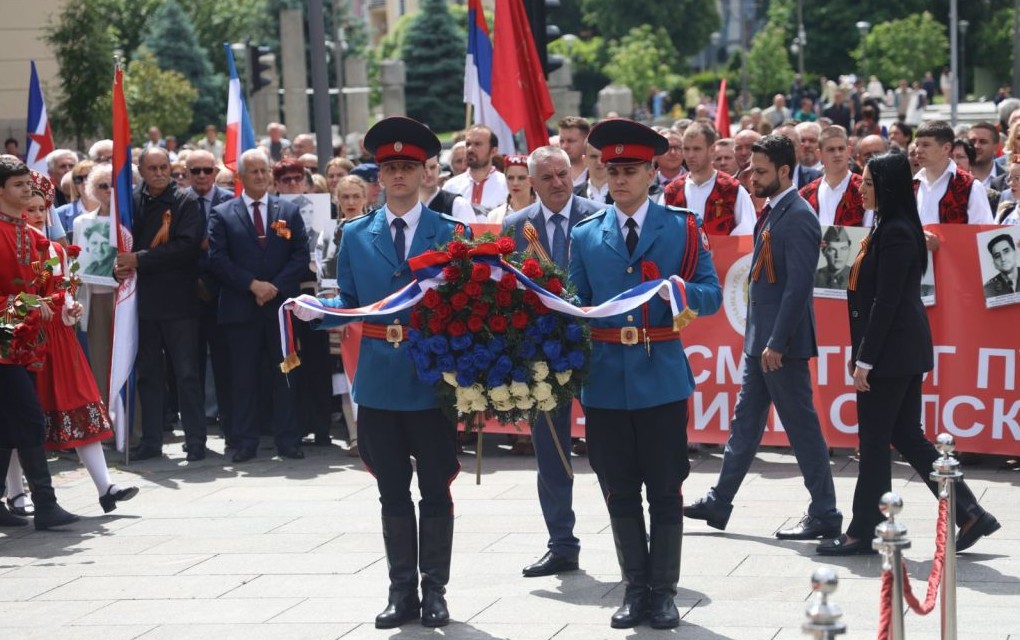 Banjaluka: Položeni vijenci i cvijeće na Spomenik žrtvama fašizma
