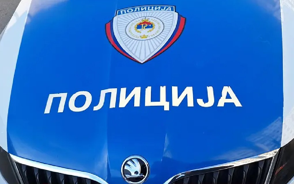 Izazvali saobraćajku pa se potukli: Dva lica uhapšena, jedno teško povrijeđeno