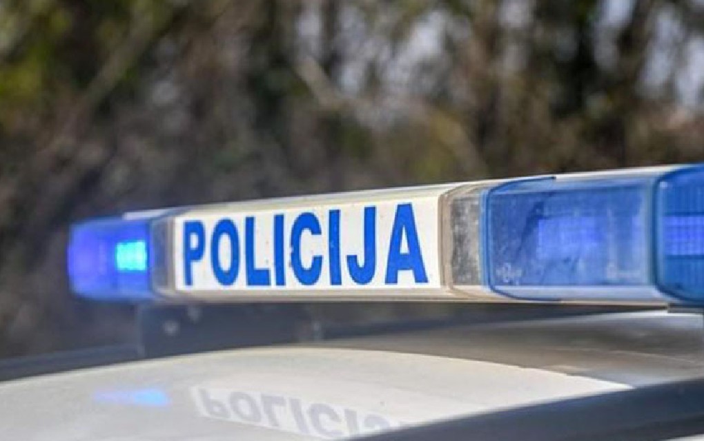 Jedno poginulo u sudaru motora i kamiona