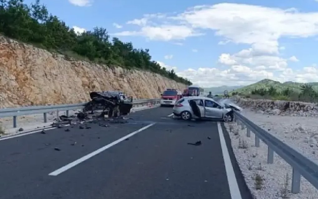 Detalji stravične nesreće: Poginuli muškarac iz Žepča i državljanka Njemačke, četiri osobe teško povrijeđene