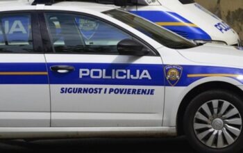 Masovna tuča navijača Dinama i Hajduka uoči utakmice