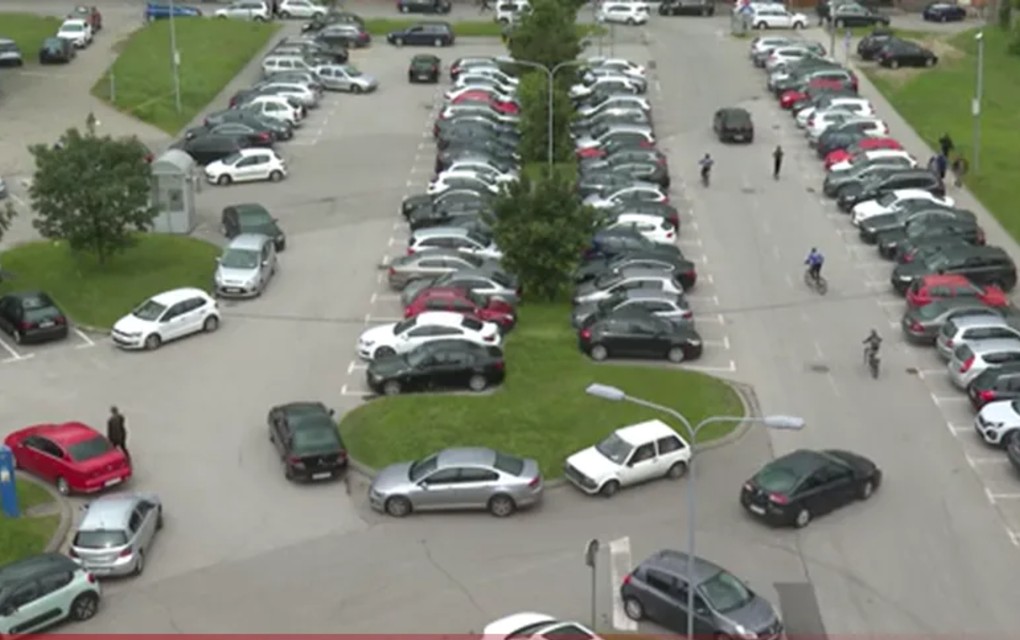 U Banjaluci u jednom danu kažnjeno 106 vozača zbog parkinga