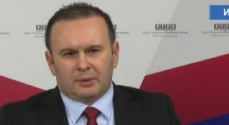 Ćosić: Božoviću, prestani sa rijaliti politikom!