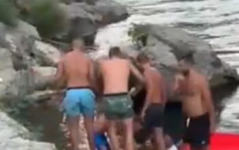 Turista skočio sa Starog mosta u Mostaru pa nastao haos