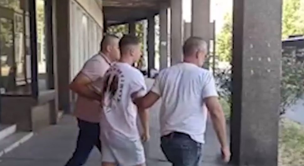 Objavljen snimak privođenja studenata u Beogradu, oglasilo se tužilaštvo
