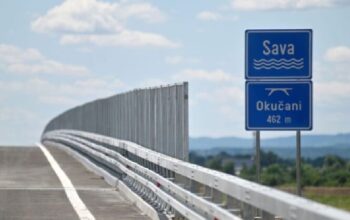 Nastavljaju se gužve u Gradišci