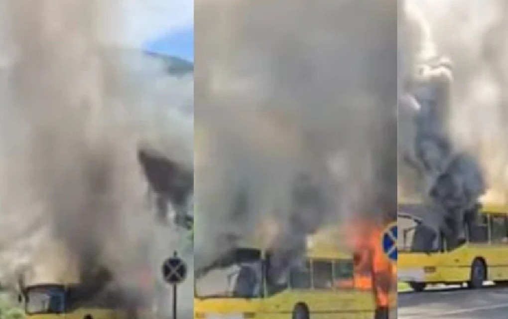 Potpuno izgorio autobus u bh. gradu
