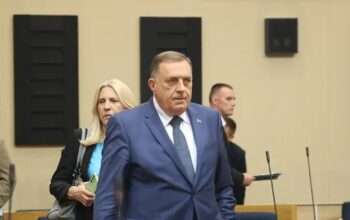 Opozicija iz Srpske na sastanku sa britanskim ministrom pristala da BiH