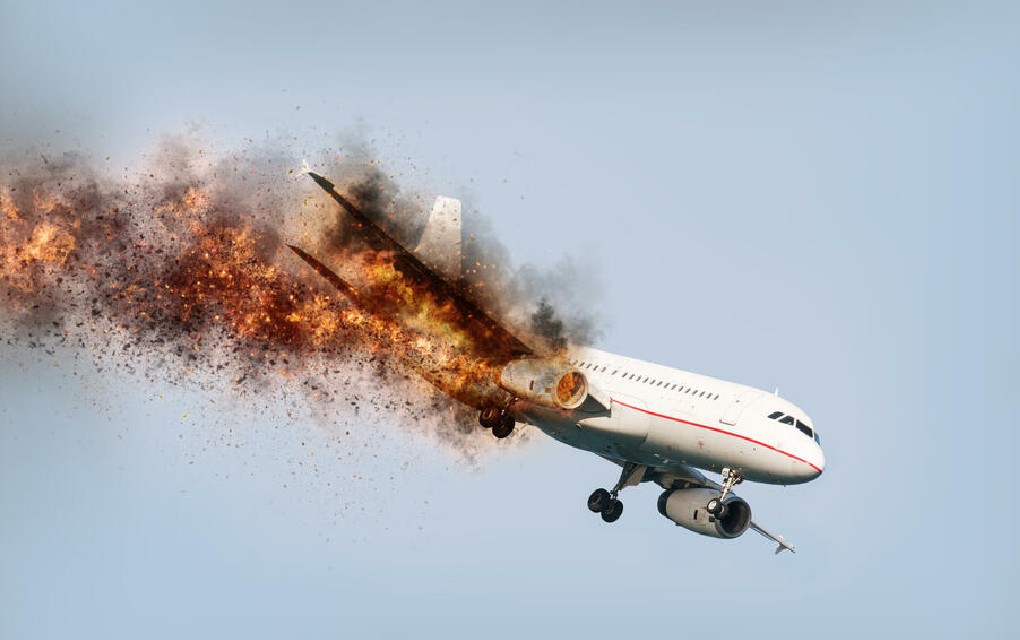 Srušio se avion sa 130 putnika: Pao poslije polijetanja!
