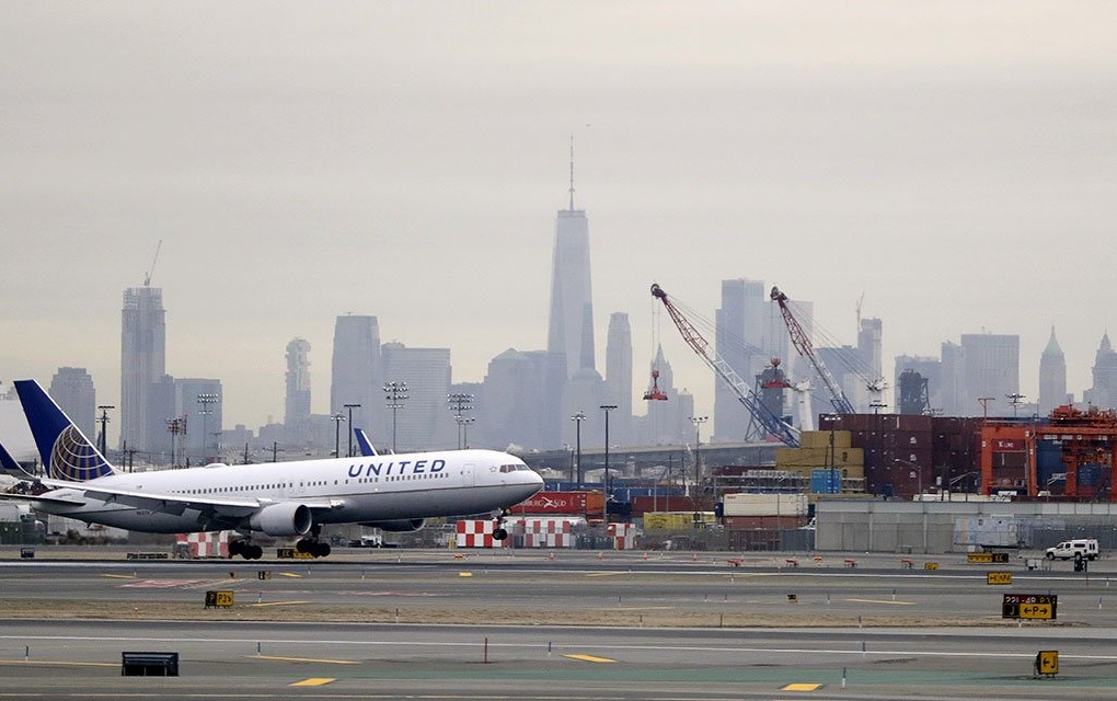 Skandal u vazduhu: Maskov Starlink WiFi opasno ometa rad pilota United Airlines-a