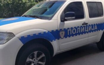Tri osobe smrtno stradale u sudaru motocikla i automobila