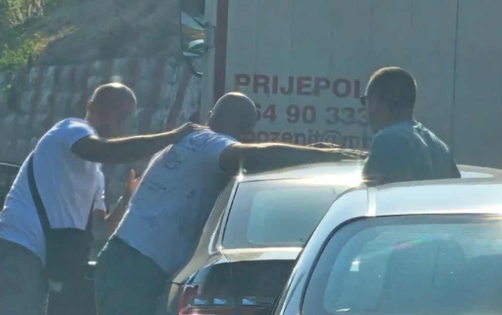 Šestoro uhapšenih pod sumnjom da su planirali nasilnu smjenu vlasti u Srbiji