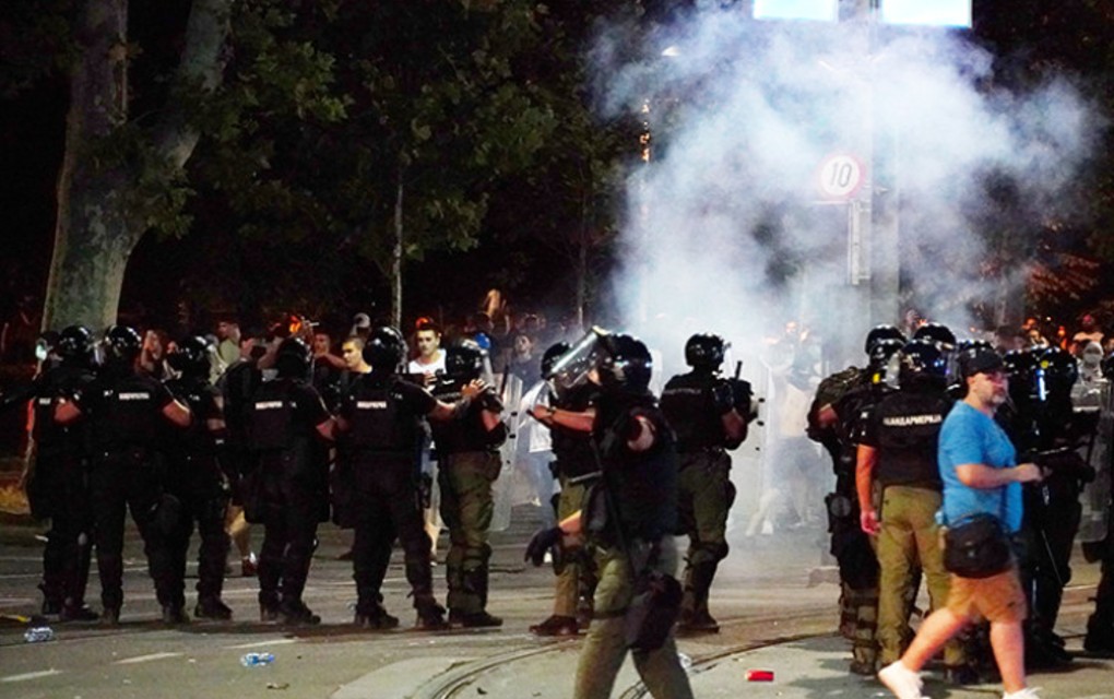 Tokom nereda u Beogradu povrijeđeno 48 policajaca, privedeno 77 osoba