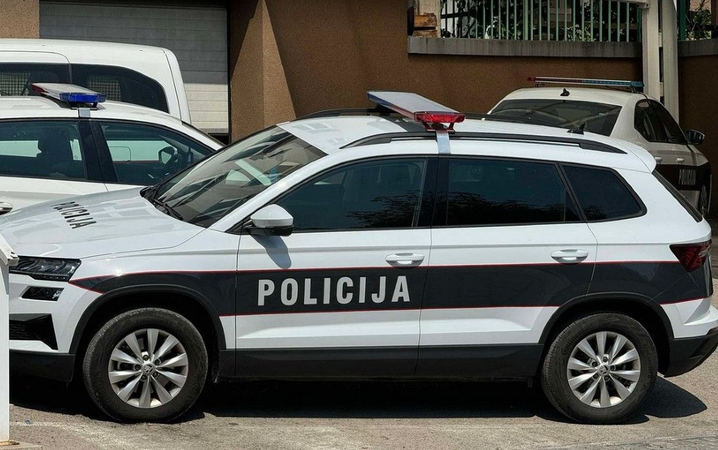 Gračanica: Poginuo vozač motocikla, suvozač povrijeđen, jedna osoba uhapšena