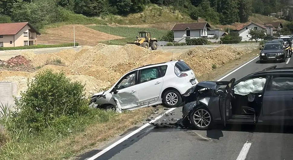 Detalji teškog udesa kod Čelinca: Tri osobe prevezene na UKC