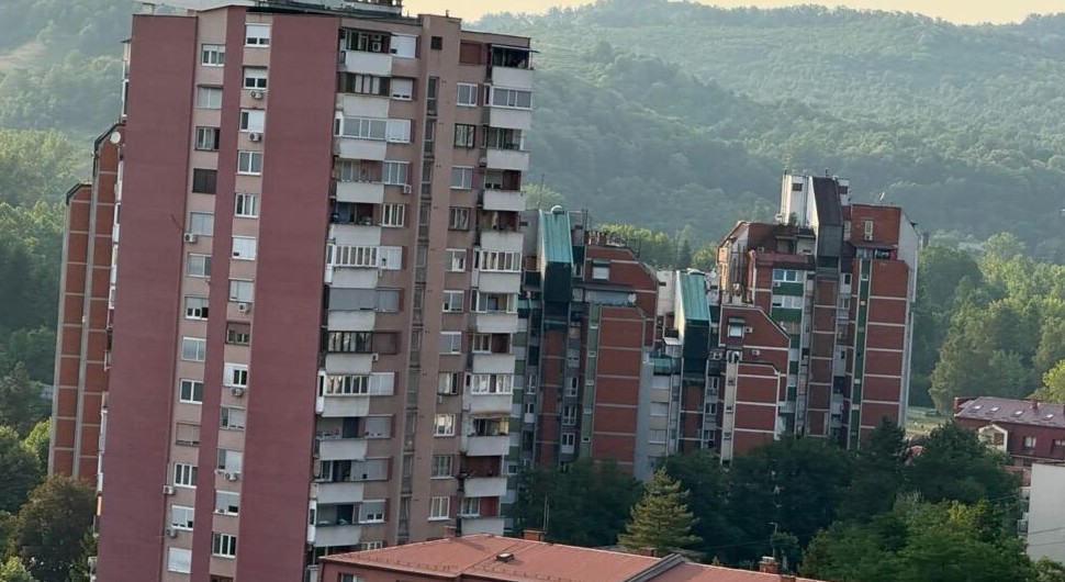 Samoubistvo u Tuzli: Žena se objesila u stanu