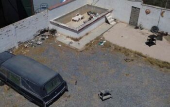 U kući strave pronađeno skoro 400 leševa