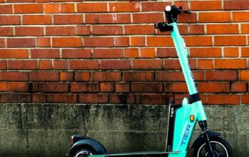 Tinejdžer (16) bori se za život nakon pada s električnog trotineta