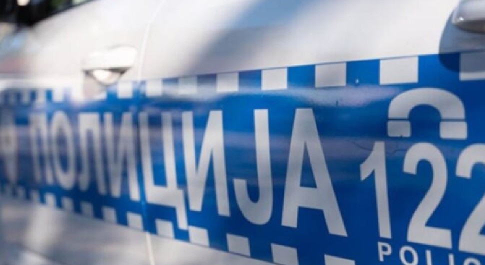 Udes kod Čelinca: Vozilo sletjelo u Vrbanju, vozač prebačen u UKC