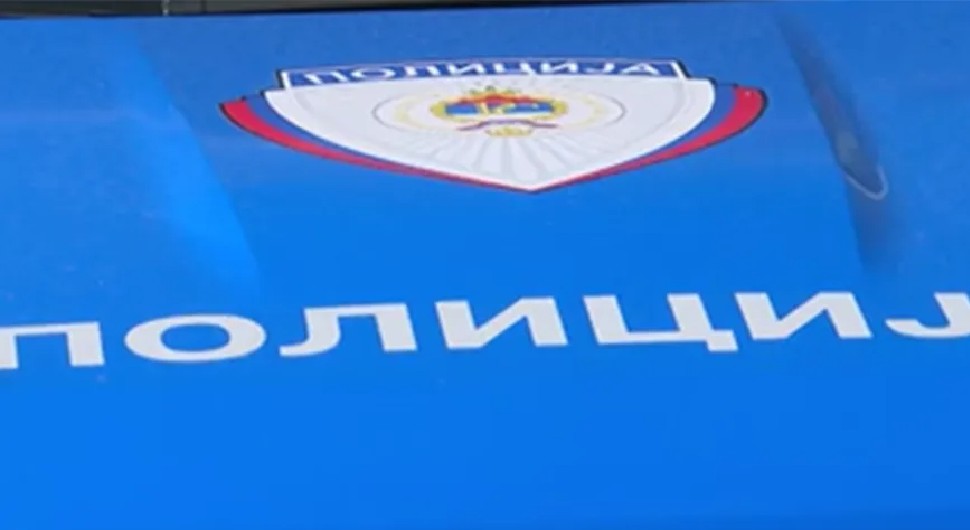 Sa preko dva promila alkohola u krvi: Banjalučanin oštetio ulazna vrata UKC-a