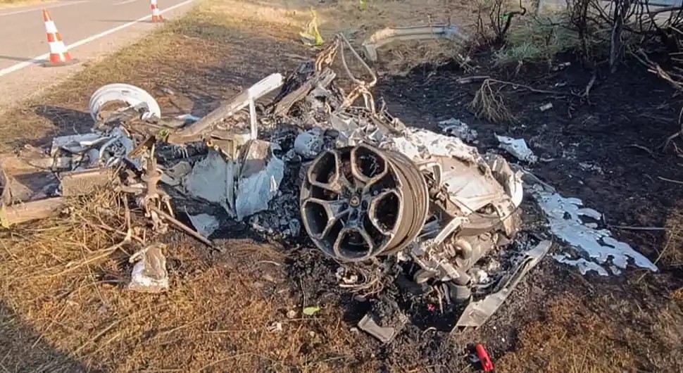 Užasne slike: Ovo je ostalo od auta u kojem su poginuli Žota i njegov brat