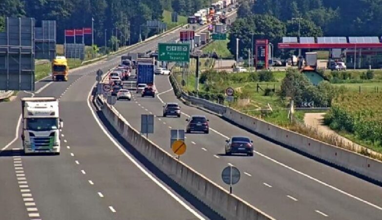 Teška nesreća na auto-putu u Sloveniji