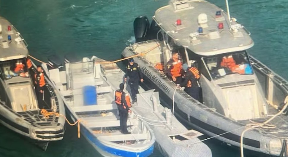 Kolumbijska policija presrela podmornicu nasred okeana i ostala u šoku