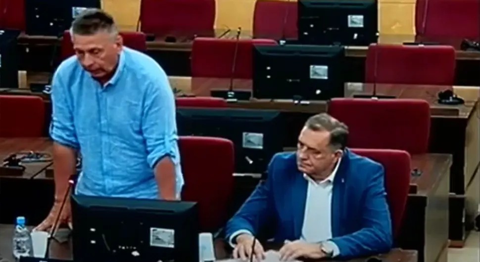 Oglasio se Sud BiH nakon ukidanja pritvora predsjedniku Srpske