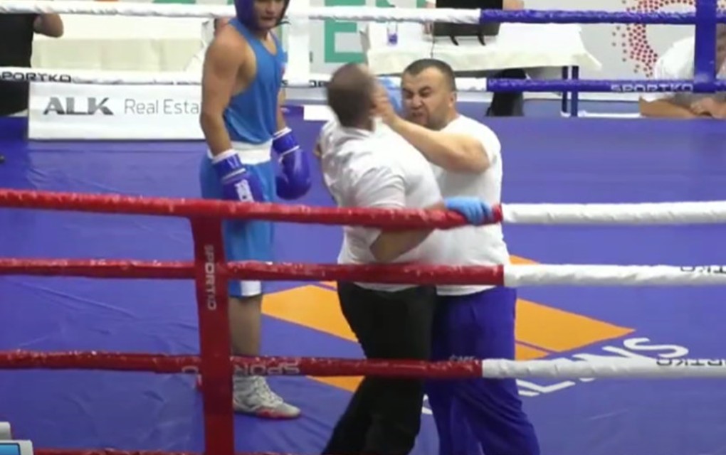 Haos na EP u Srbiji: Trener uletio u ring i davio sudiju!