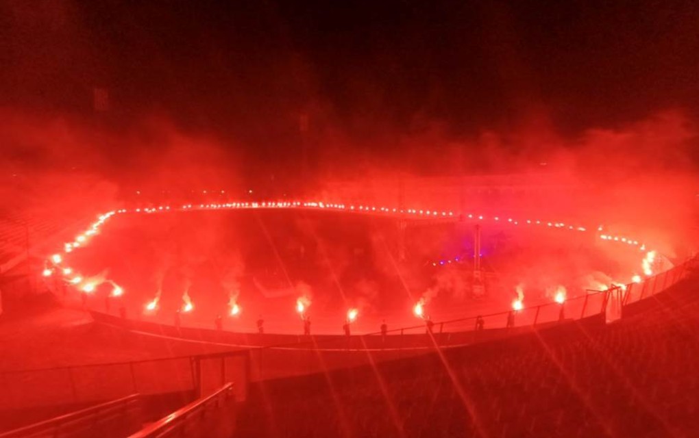 Spektakularna bakljada Lešinara za 99. rođendan Borca!
