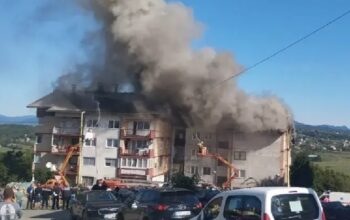 Gori zgrada u Vlasenici!