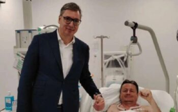 Vučić objavio fotografiju sa Glišićem iz bolnice